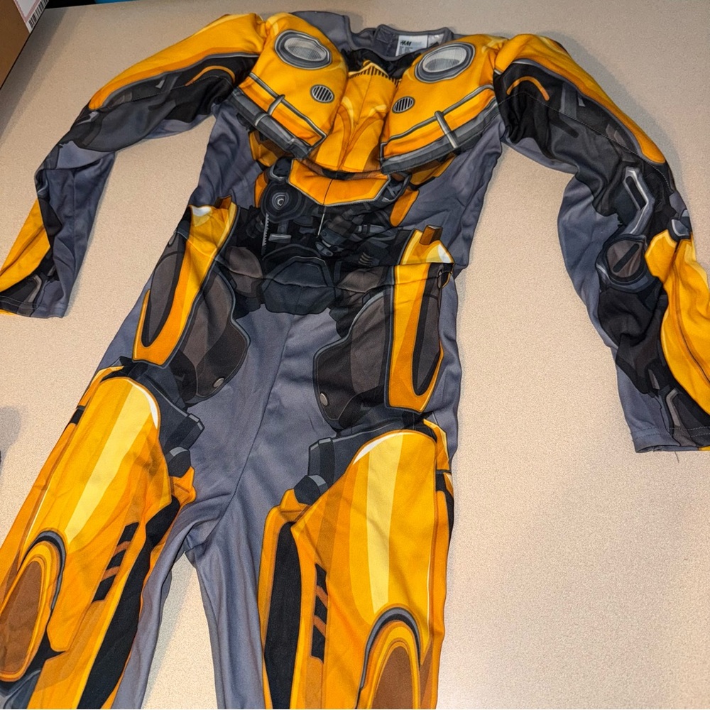 H&M transformers bumble bee costume size 8-10, gloves bought on Amazon